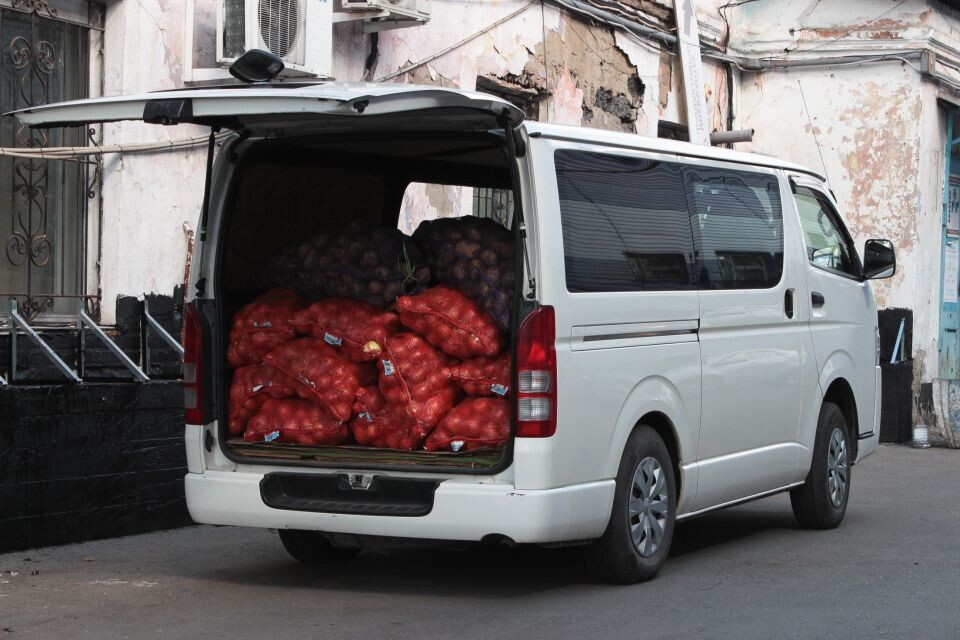    Торговля картофелем в Барнауле. 2024 год. Источник: Марина Евтушенко