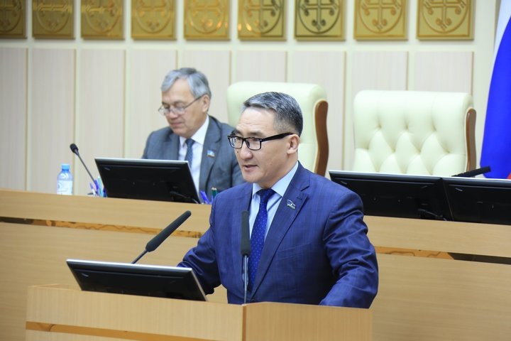 Петр Гоголев возглавляет Конституционный совет Саха (Якутии) уже 3 года. сайт Госсобрания республики Саха (Якутия)