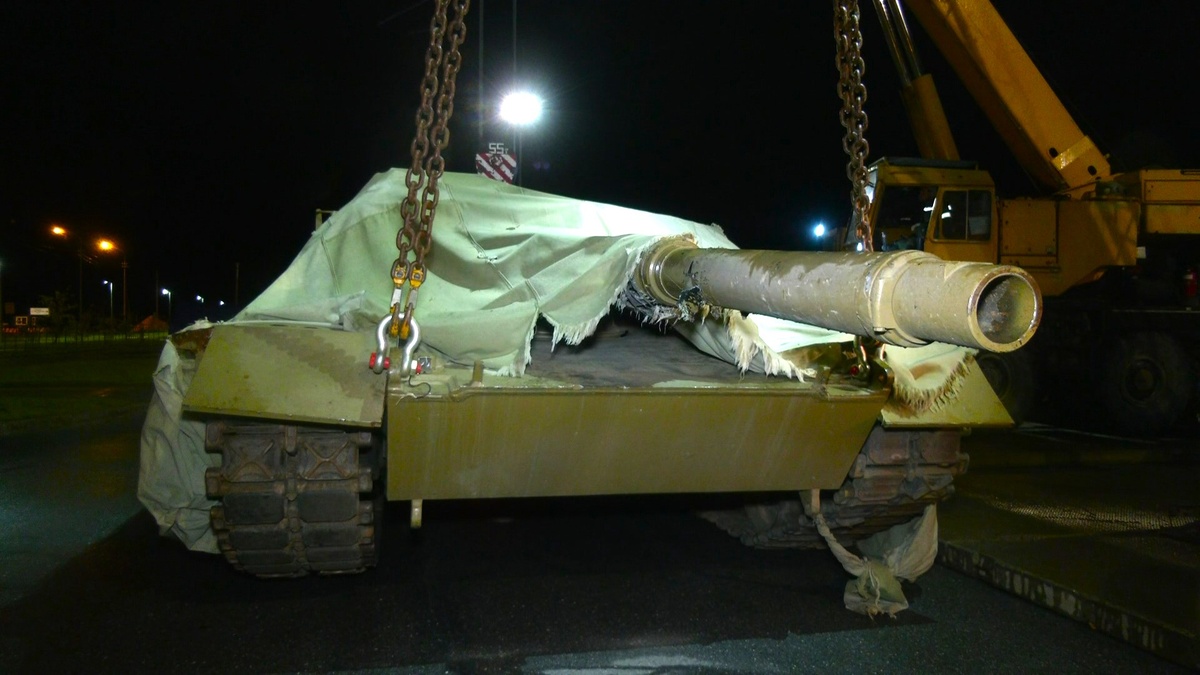    Трофейную технику НАТО привезли в Югру