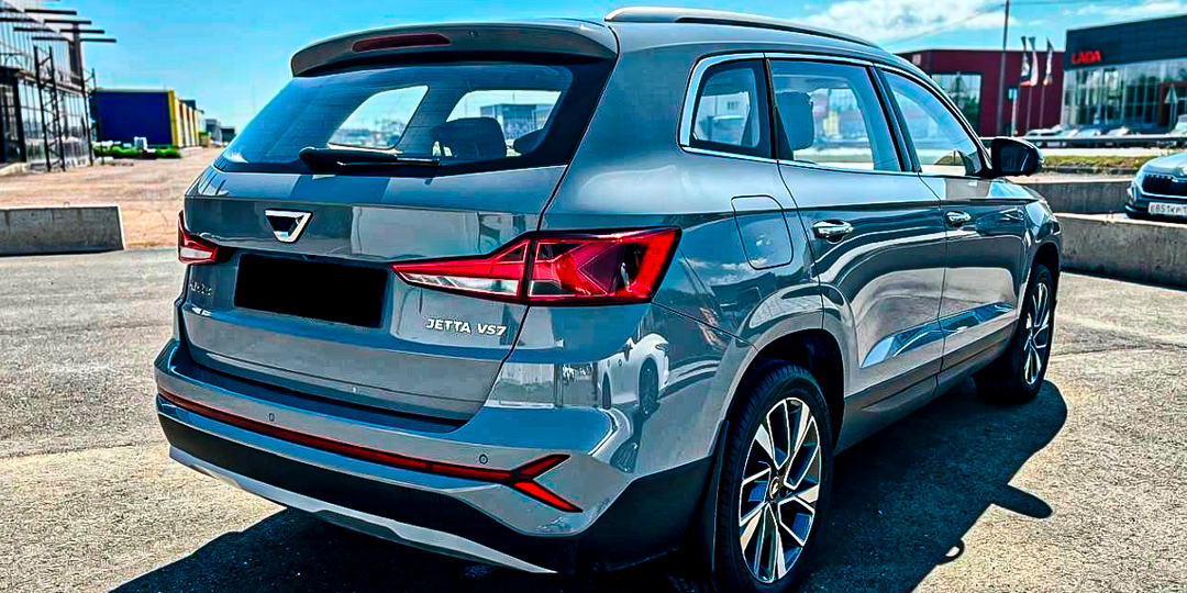 Наши просьбы услышаны: бюджетный кроссовер с немецкой родословной по цене китайцев - надёжный мотор, АКПП и немецкая платформа