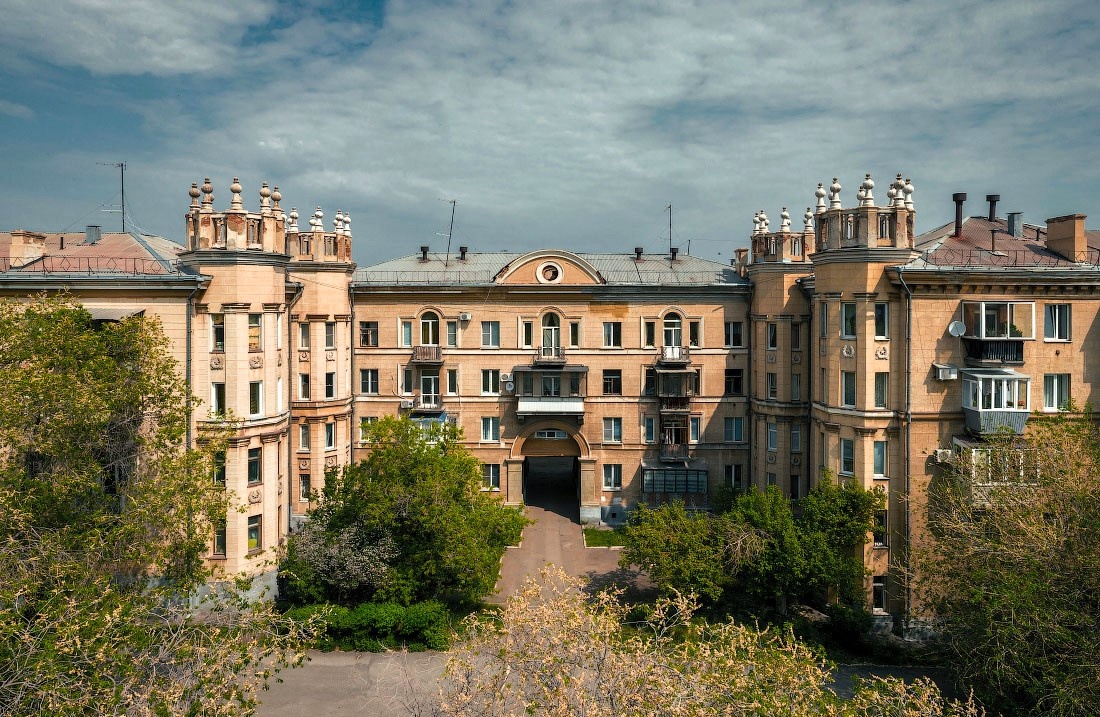 На проспекте Металлургов