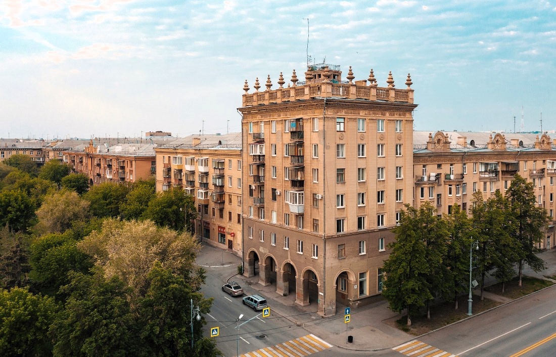 На проспекте Металлургов