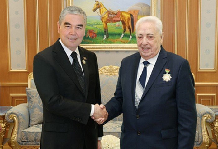 Встреча Председателя Халк Маслахаты Туркменистана Гурбангулы Бердымухамедова с руководителем Межправительственного координационного совета по вопросам семеноводства СНГ Иваном Кузьминым, 24 сентября, 2024 г., Ашхабад