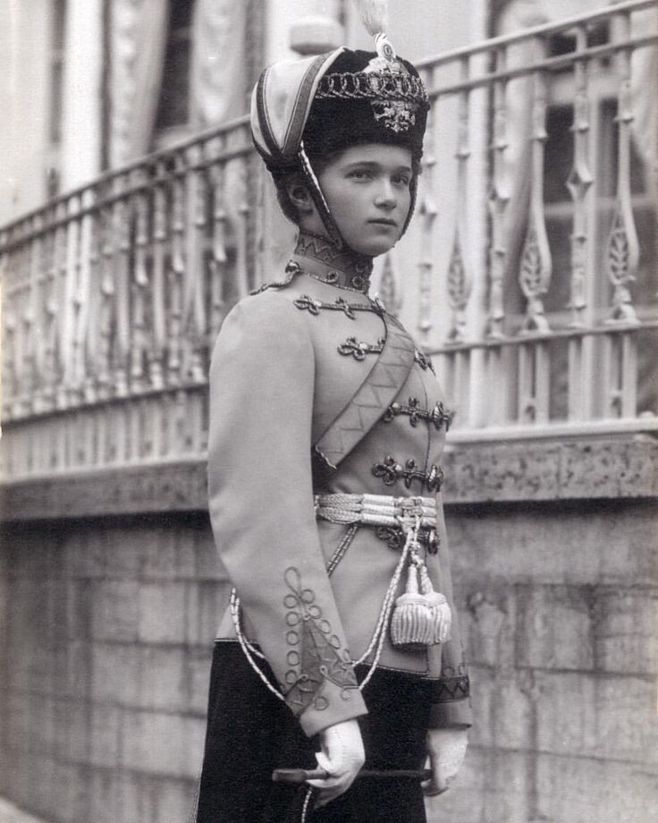 В письмах Константин называл полк своей сестры "Олин полк"