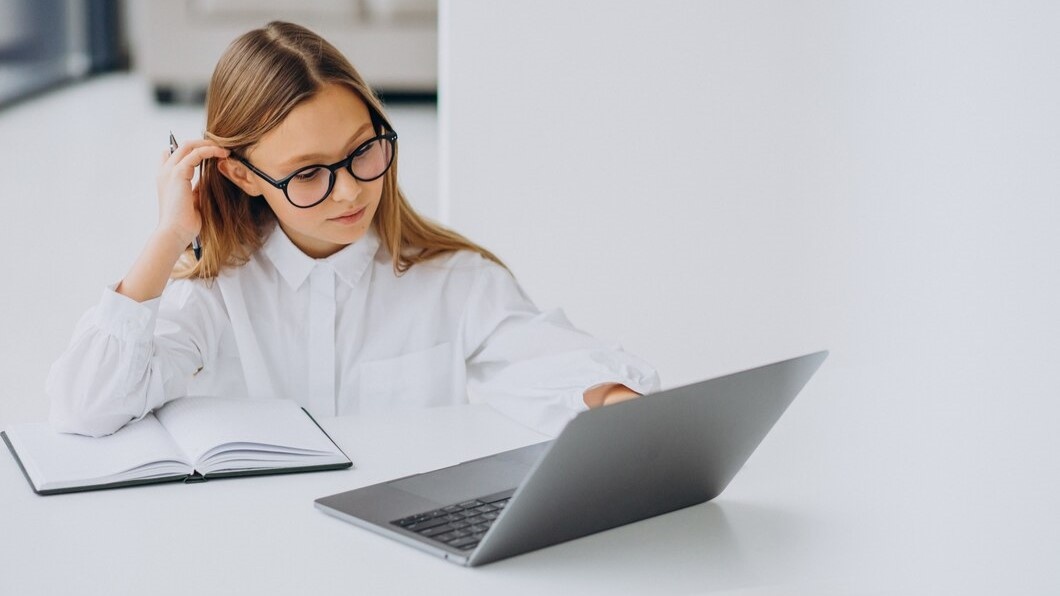    Югорчан приглашают принять участие в онлайн-олимпиаде «Безопасные дороги»