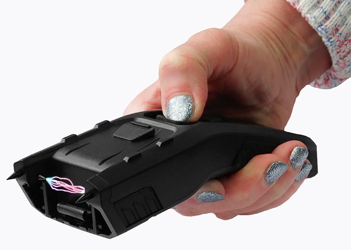 Как женщине защитить себя от нападения?