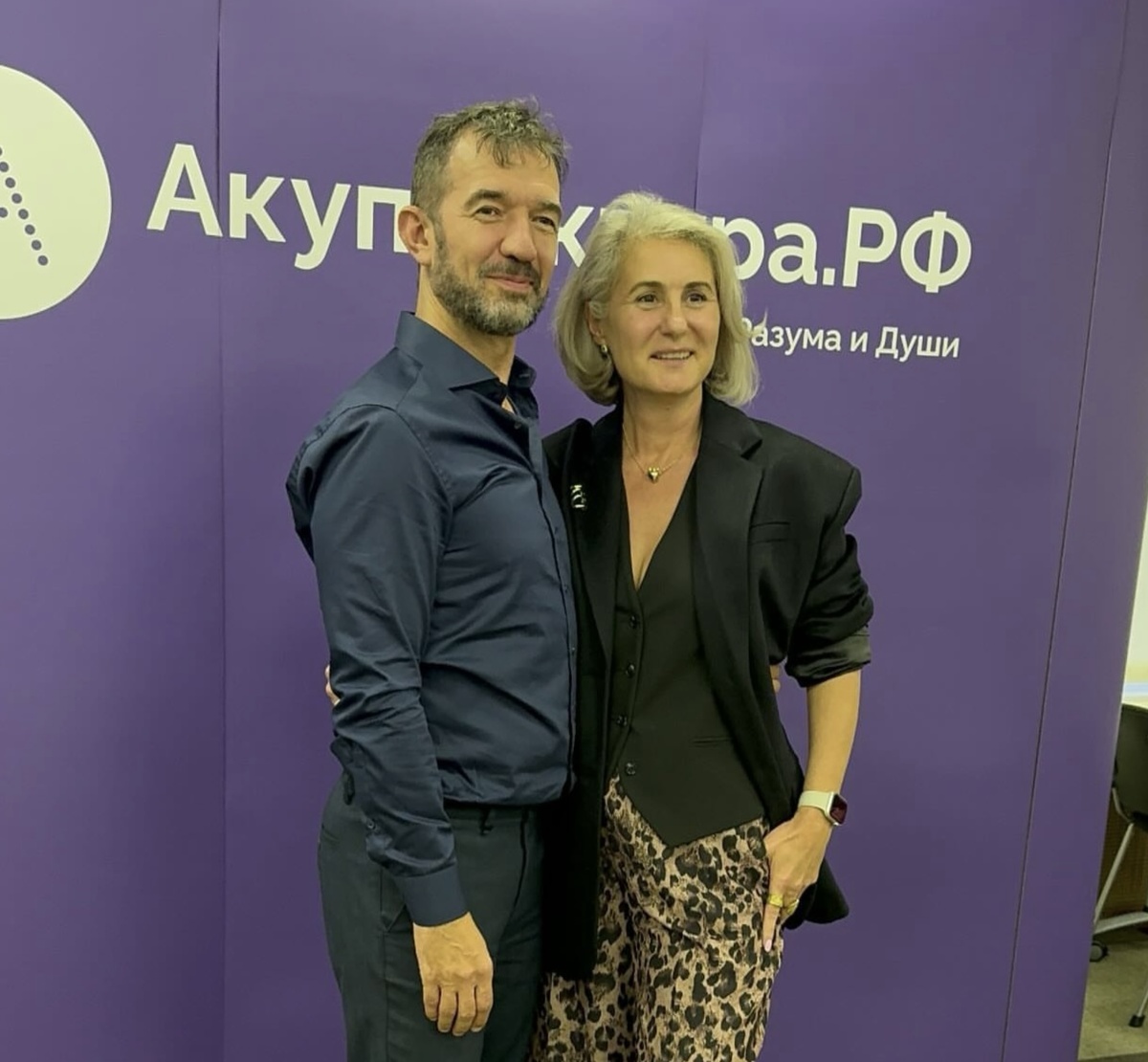 Хестанова Тамара и Станислав Сидоров, авторы и преподаватели курса «Практическая акупунктура» со стажем 25+ лет в лечении иглами
