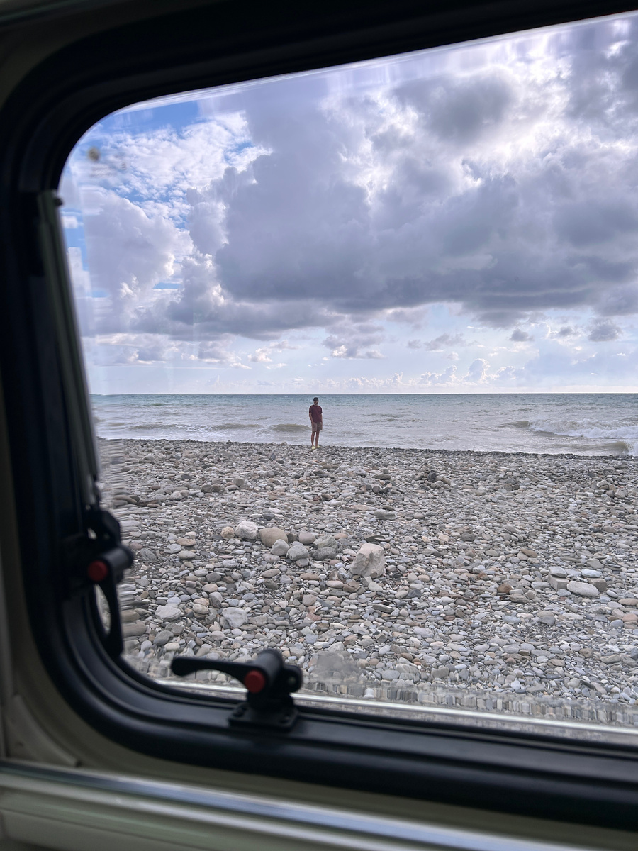 Данил прогуливается, пока я готовлю