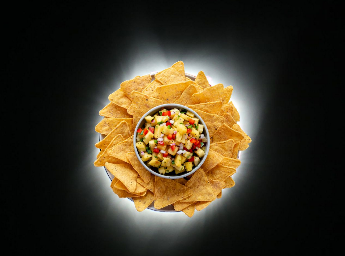 В день затмения ешьте только легкую пищу, в часы затмения не стоит есть вообще.