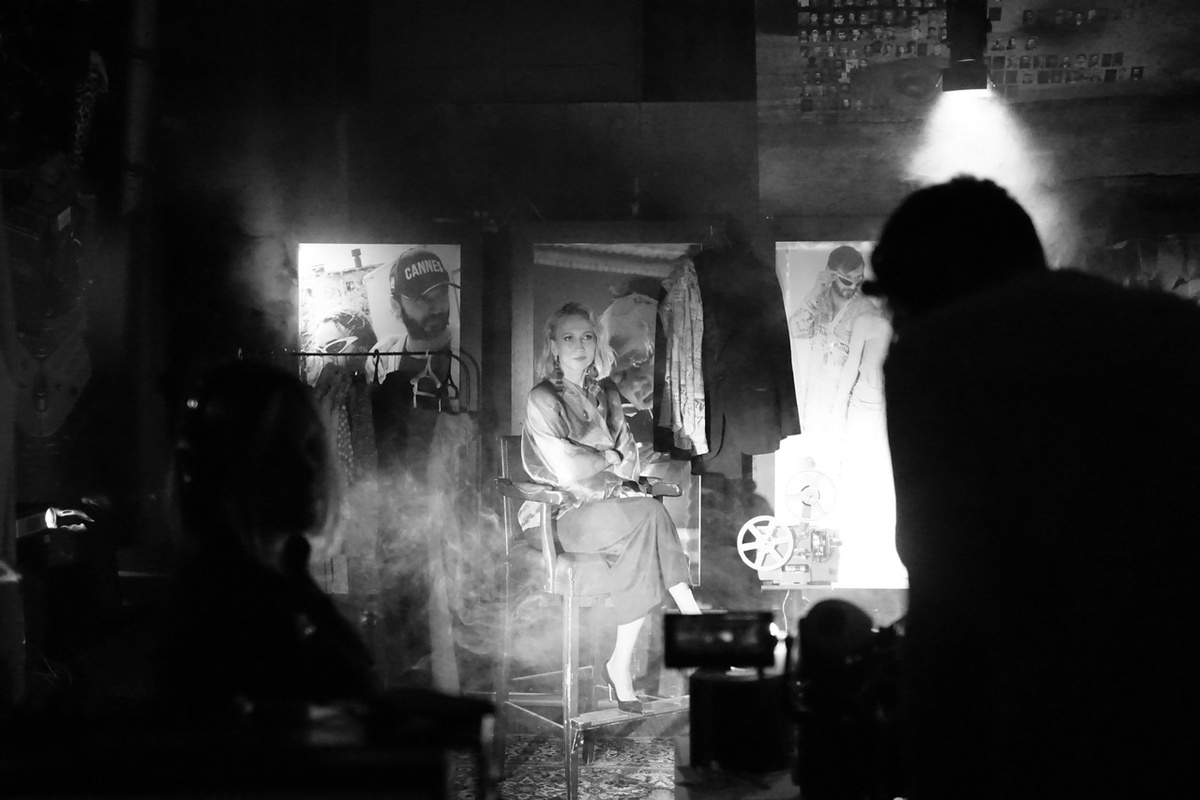 Фото со съёмочной площадки полнометражного художественного фильма "ДОМ МОД" (режиссёр Валерий Переверзев), фильм создается в коллаборации между Кинокомпанией "Улица Сергея Эйзенштейна" и "Аллея Моды"