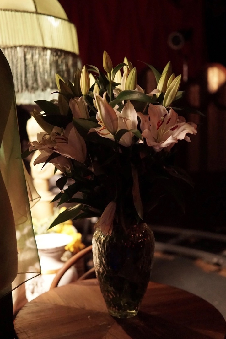 Фото со съёмочной площадки полнометражного художественного фильма "ДОМ МОД" (режиссёр Валерий Переверзев), фильм создается в коллаборации между Кинокомпанией "Улица Сергея Эйзенштейна" и "Аллея Моды"