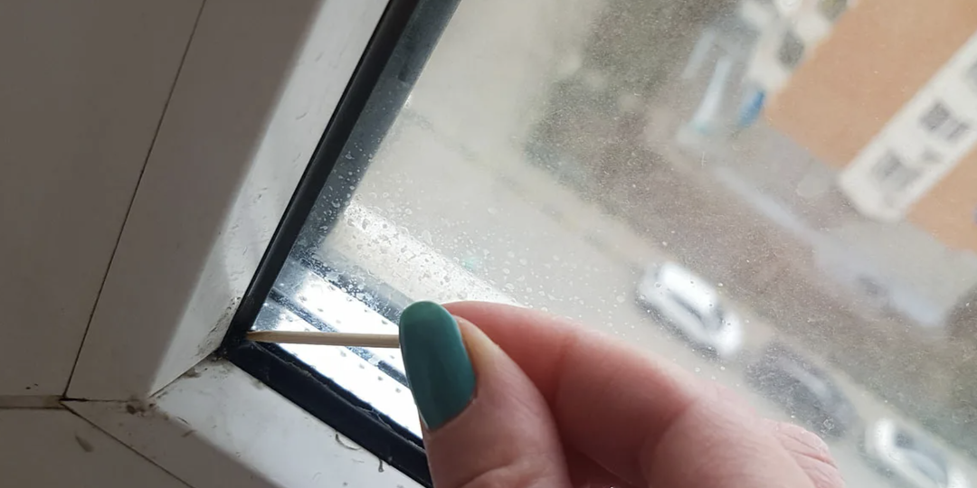 Больше не дует со стыков, а подоконник теплый: 5 правил герметичности пластиковых окон, чтобы экономить на отоплении