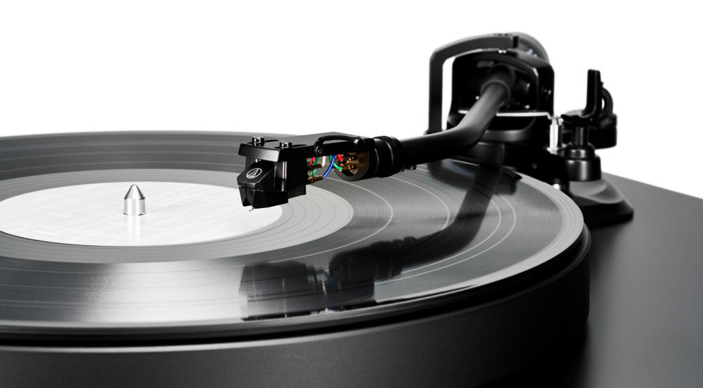   📷     Audio-Technica AT-LP8X: проигрыватель для любителей Hi-Fi
