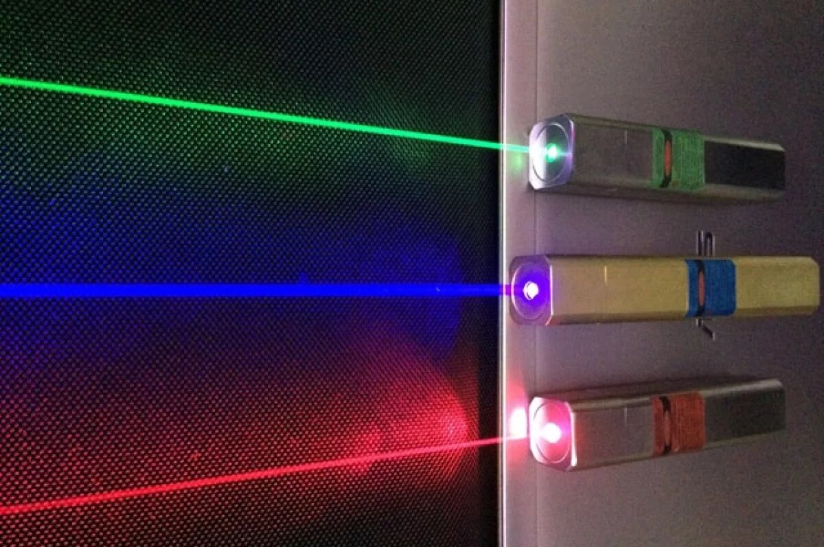    Владимирские школьники едва не лишились зрения, играя с лазерной указкой