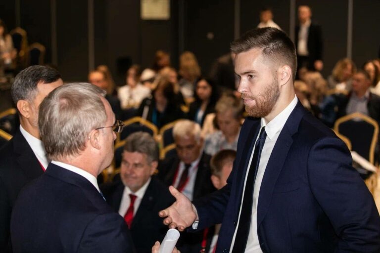    Оренбуржье первым в стране запустит программу трудоустройства молодых специалистов Белов Михаил Александрович