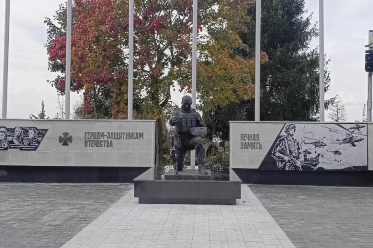    В Псковском районе открыли мемориальный комплекс защитникам Отечества