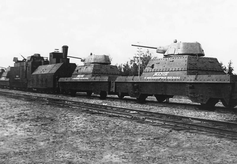 Бронепоезд. Источник фото: Pinterest.com