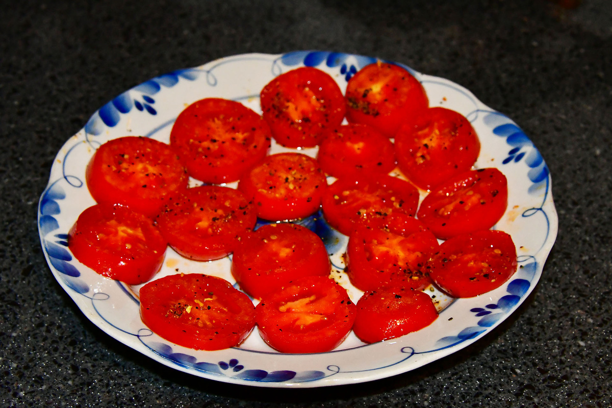 Закуска из помидор