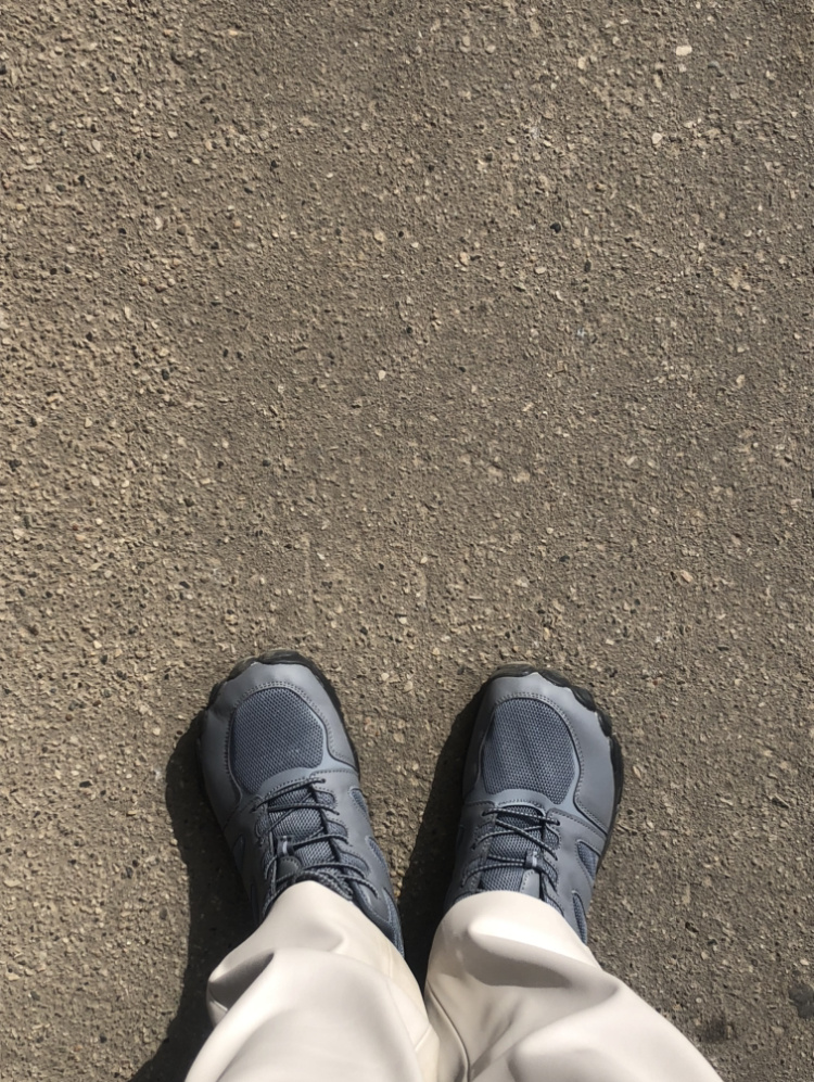 Не очень удачная фотография, но отображает постановку