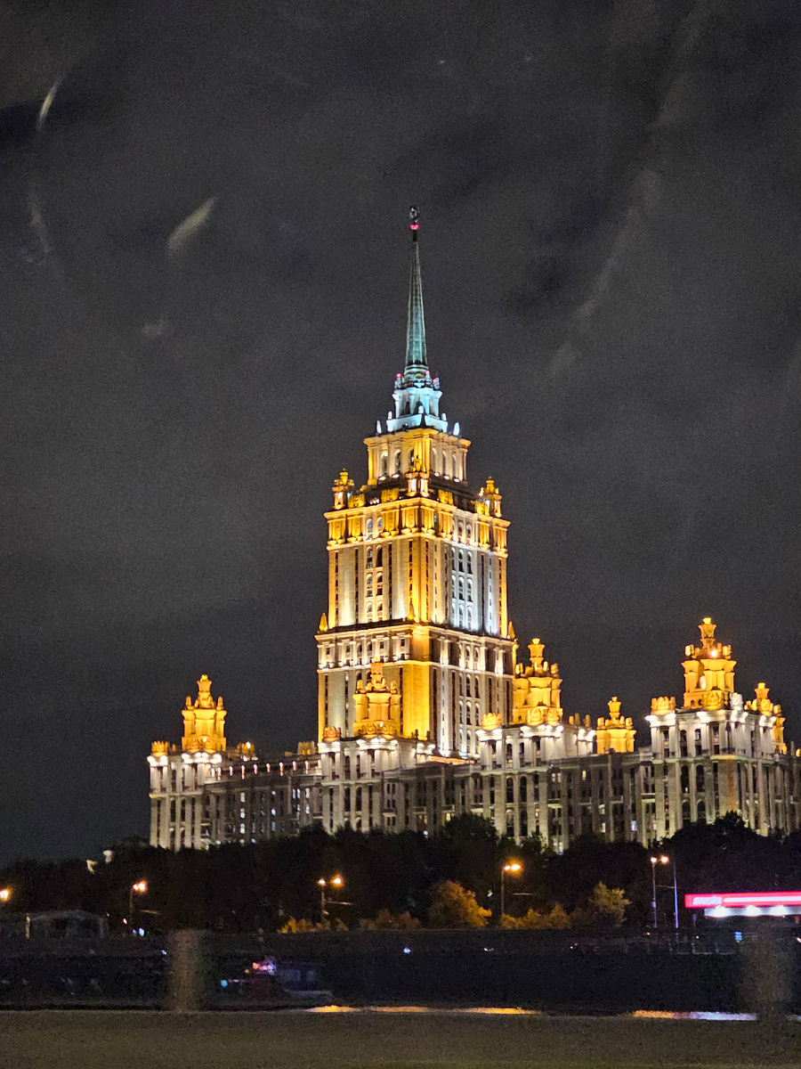 Обожаю ярмарки в Москве.