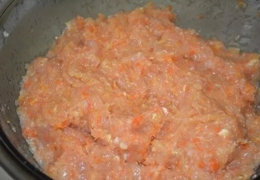 Количество порций: 1 (12 пельменей)