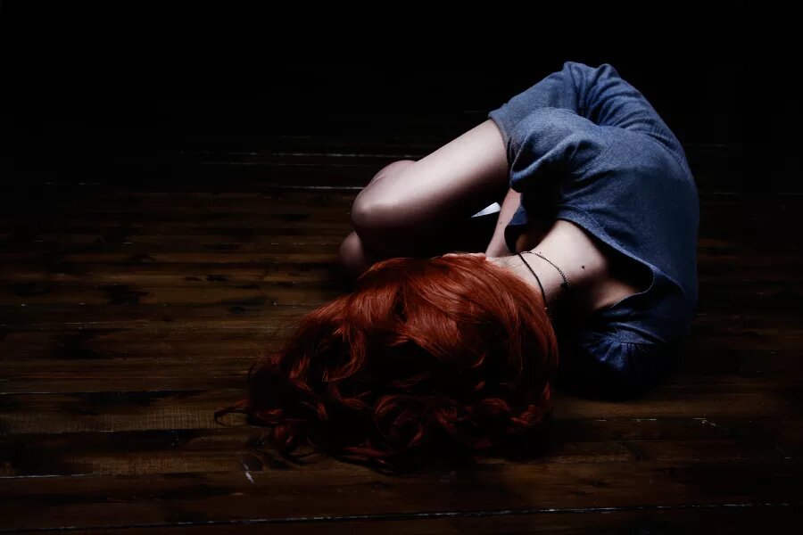 рыжая девушка