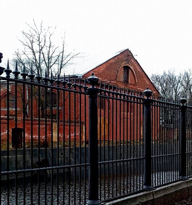 Склад Адмиралтейства /фото из личного архива, 2017/