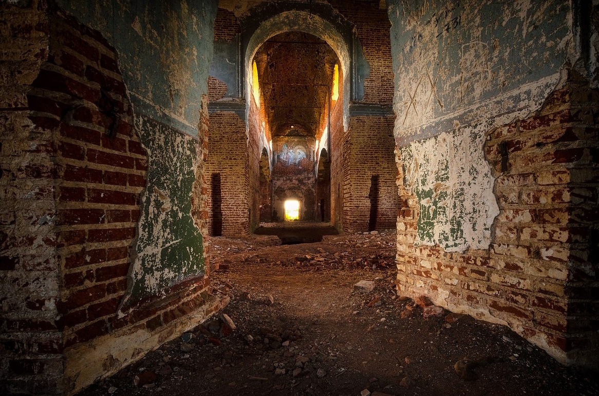 Контакт произошёл внутри здания. Фото: i06.fotocdn.net.