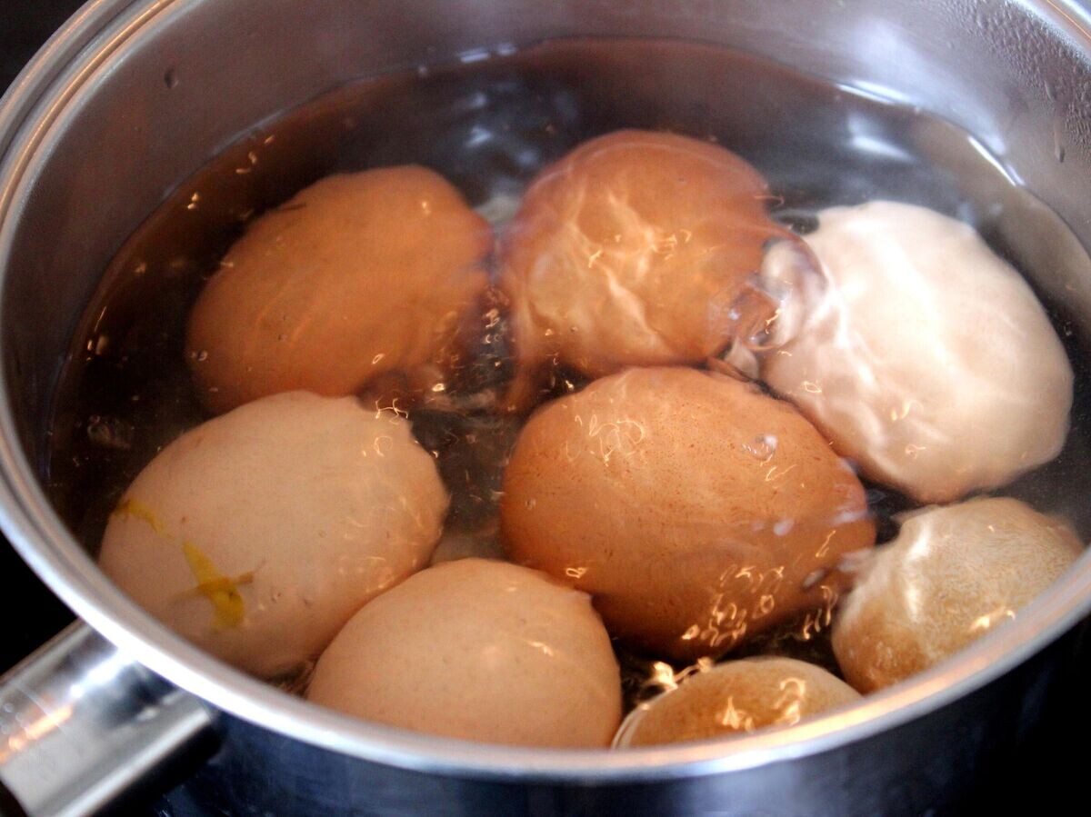    Вареные яйца© iStock.com / mtreasure