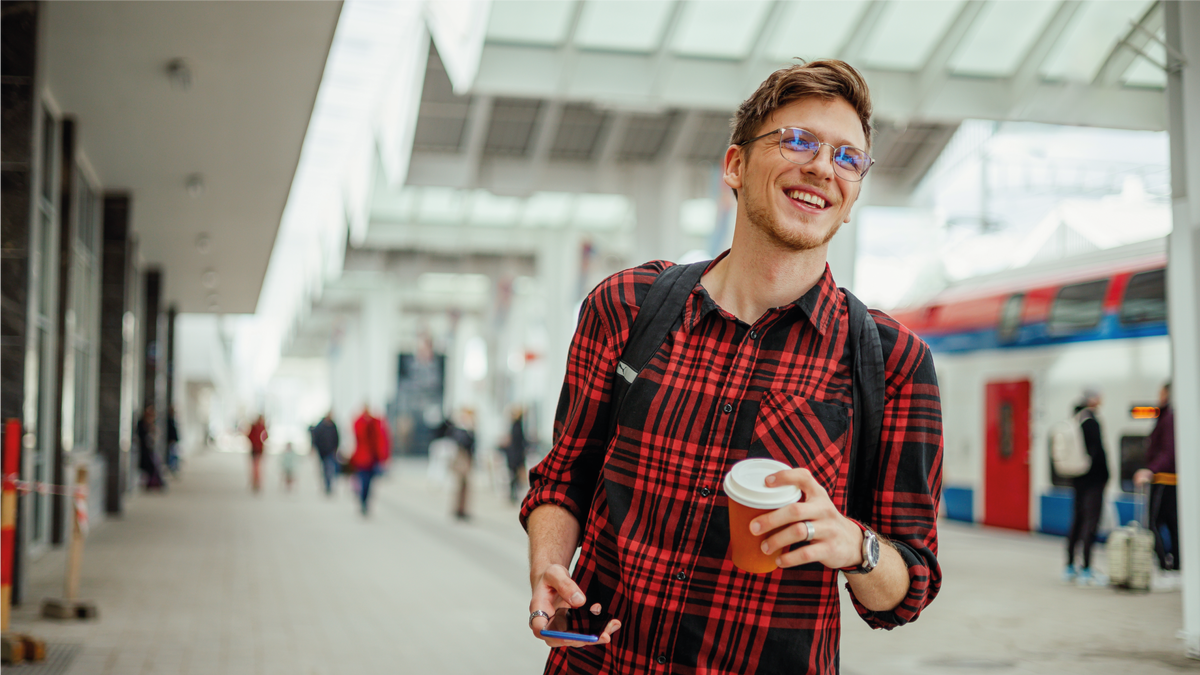 Благодаря заключению договоров о роуминге со всеми мобильными операторами, абоненты Мотив могут оставаться на связи в любой точке России, где доступен хотя бы один оператор. 