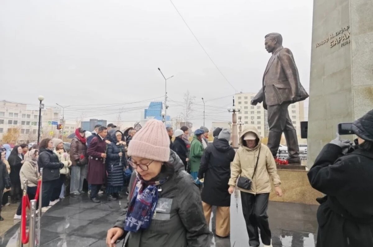    Праздничные мероприятия проходят в Якутии в День государственности