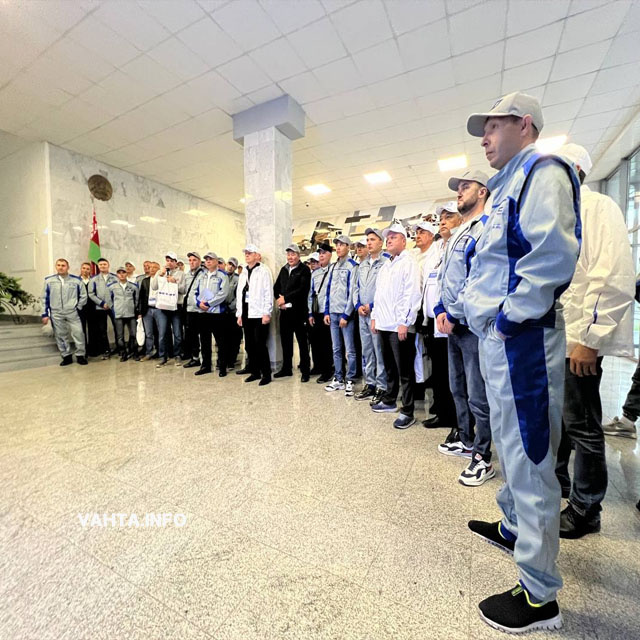 Листать галерею