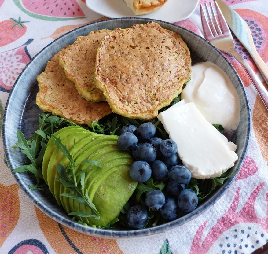 Отличная тарелочка от Ани. 