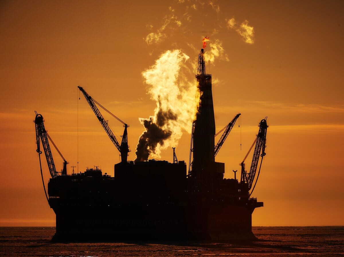    Морская нефтедобывающая платформа "Приразломная"© РИА Новости / Алексей Даничев