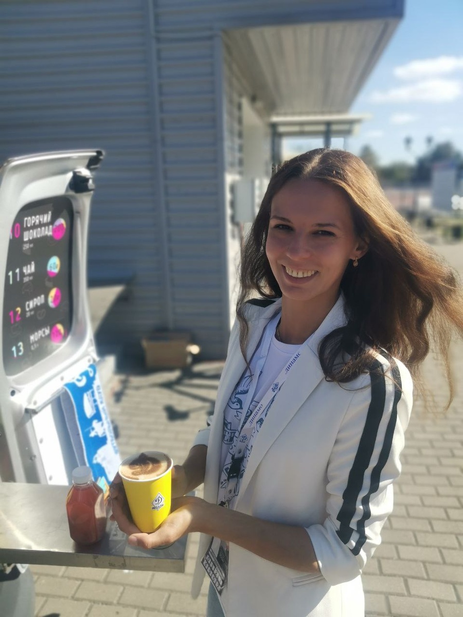 Фото никак не связано с Перекрёстком  и кофе у меня был вкусный!)