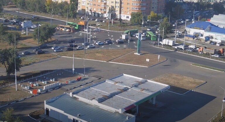    В Оренбурге ищут очевидцев обрыва троллейбусной линии на улице Терешковой Оренбуржье