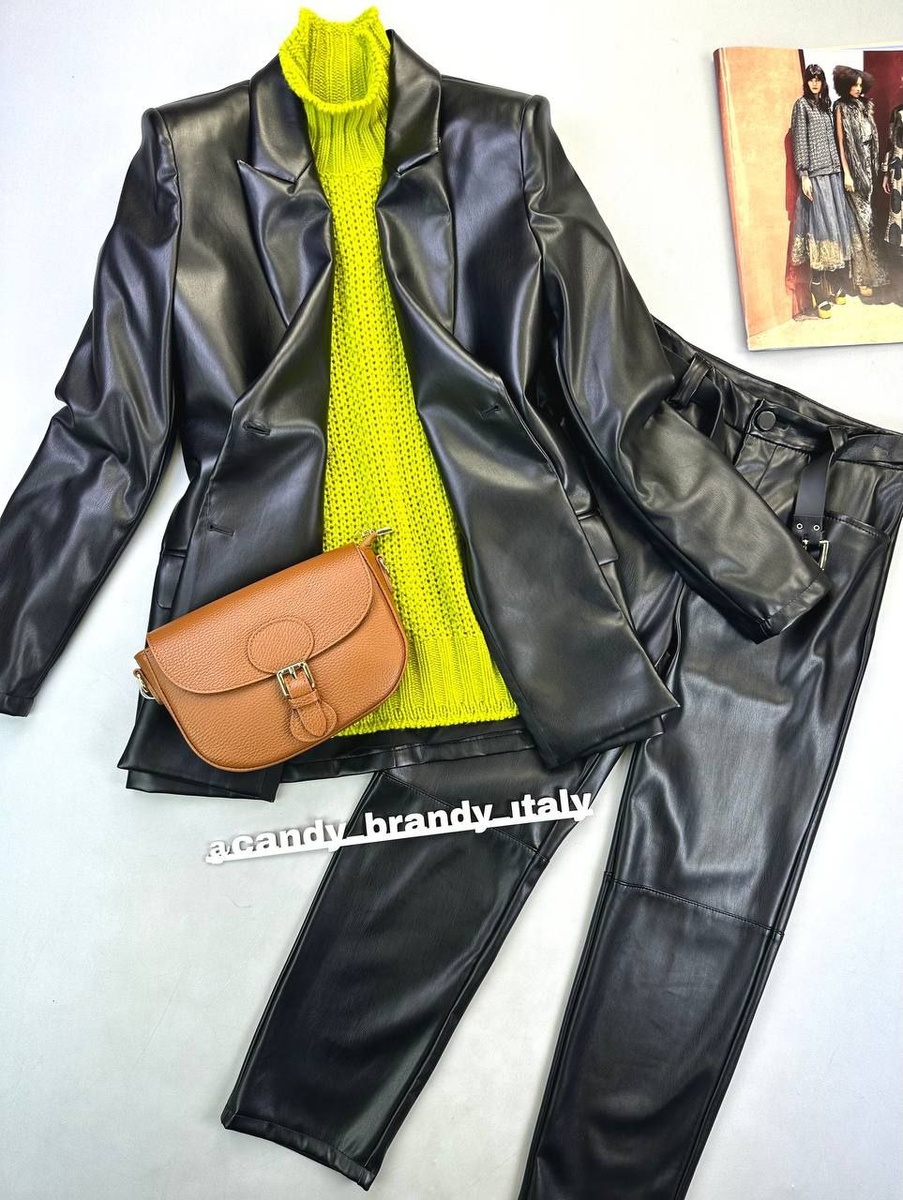 Сумка Италия 
натуральная кожа 
цена 6500 руб.