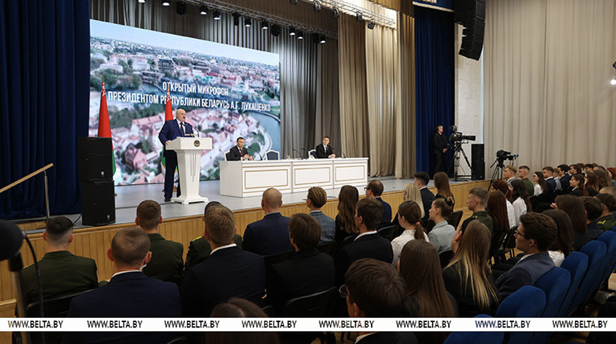     Лукашенко о приоритетах будущей пятилетки: достойные условия труда, зарплата, соцподдержка