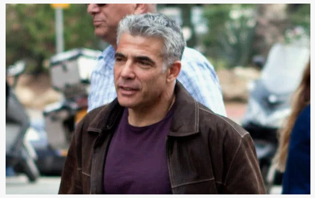 Это он мужественный