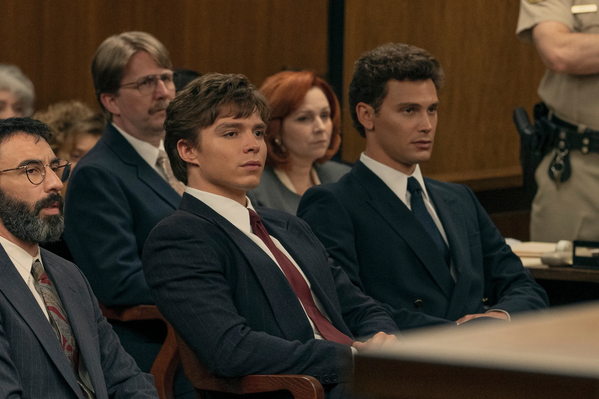 Кадр из сериала «Monsters: The Lyle and Erik Menendez Story» / фото: vanityfair.com