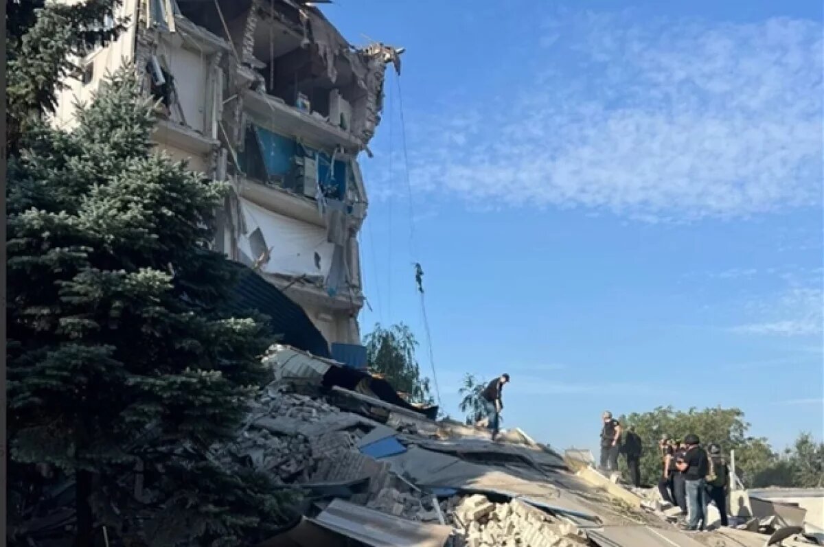    Последствия ракетного удара по зданию УВД в Кривом роге.