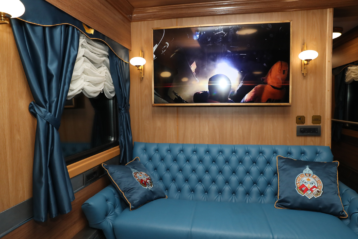 Интерьеры ретропоезда «Уральский экспресс»