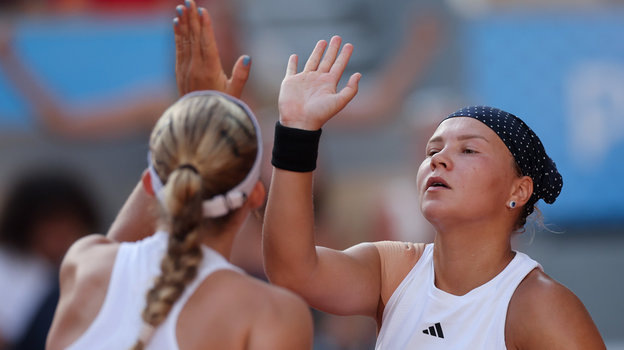    Мирра Андреева и Диана Шнайдер.Дарья Исаева