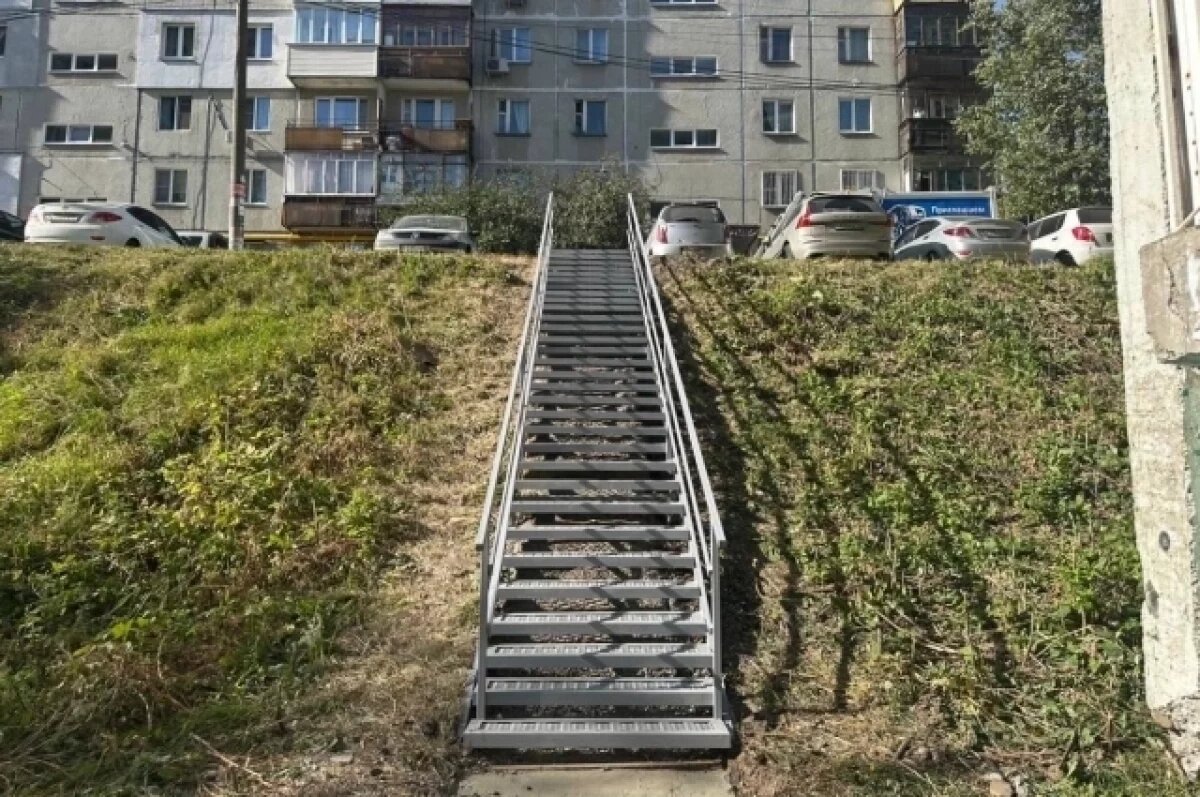   Две пешеходные лестницы отремонтировали в Приокском районе Нижнего