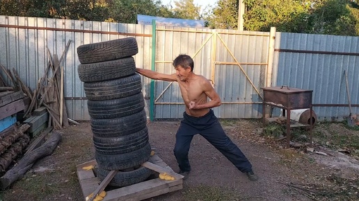 Удары руками переходящие а толчок. Дюймовый удар Брюса Ли.