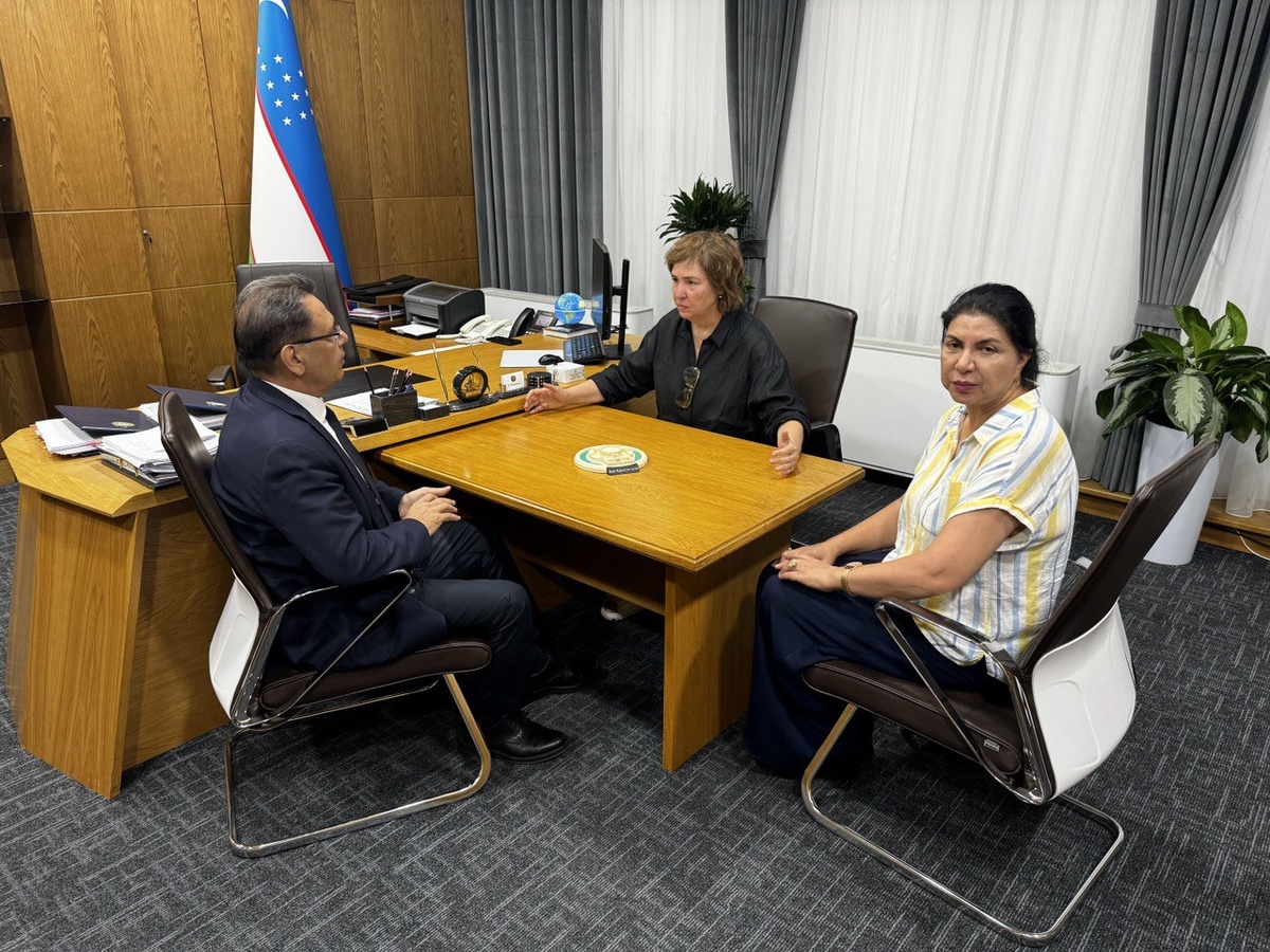 ИНК поздравляет всех со Всемирным днем туризма и желает всем, кто любит или мечтает путешествовать, осуществить свою туристическую мечту. ИНК также предлагает всем желающим посетить удивительные и неповторимые туристические объекты Карапалкапстана, обладающего богатым природным и культурным наследием и с готовностью предоставит возможность осуществить виртуальный тур по этим объектам на базе своих разработок. 