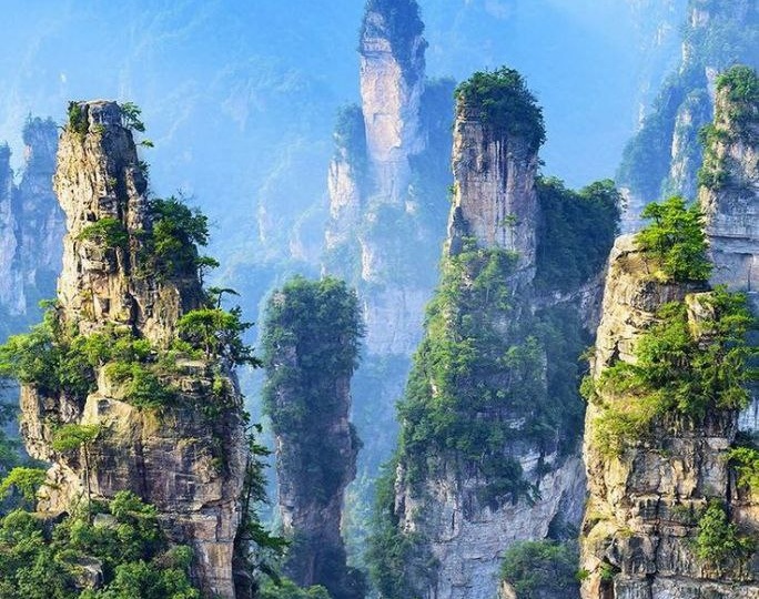 КУДА ПОЛЕТЕТЬ НА НОВЫЙ ГОД 2025?