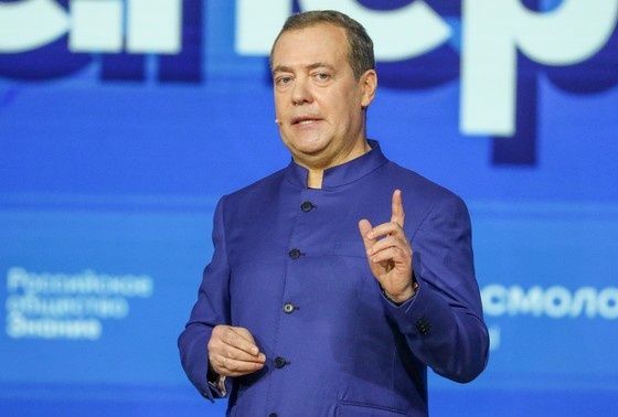    Дмитрий Медведев