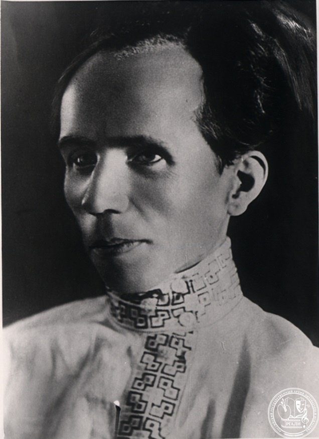 Фотография Н.А. Островского. Начало 1930-х. РГАЛИ. Ф. 2325. Оп. 1.