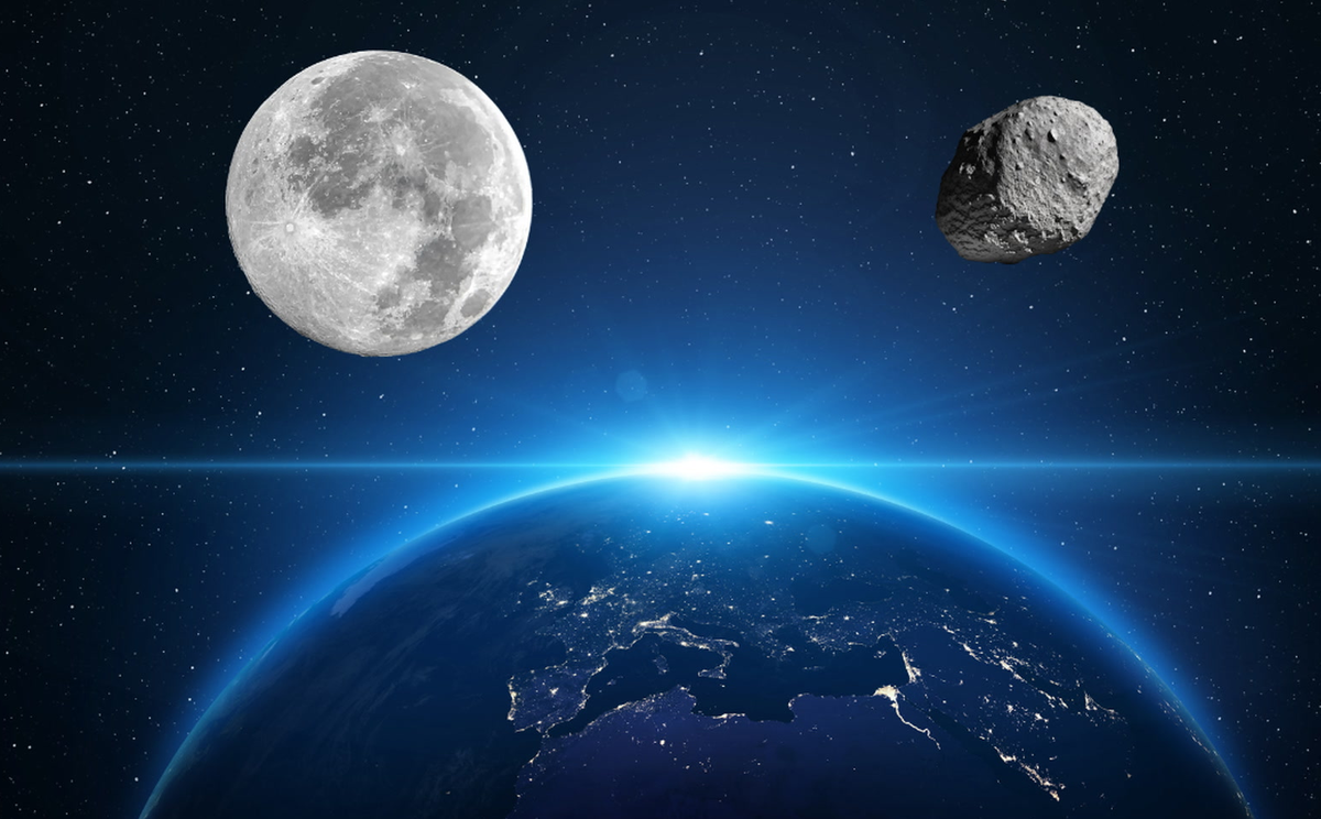 Илюстрация художника: у Земли два спутника. "Вторая луна" очень маленькая.
